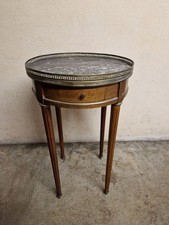 Table bouillotte de style Louis XVI en acajou et dessus marbre gris guéridon
